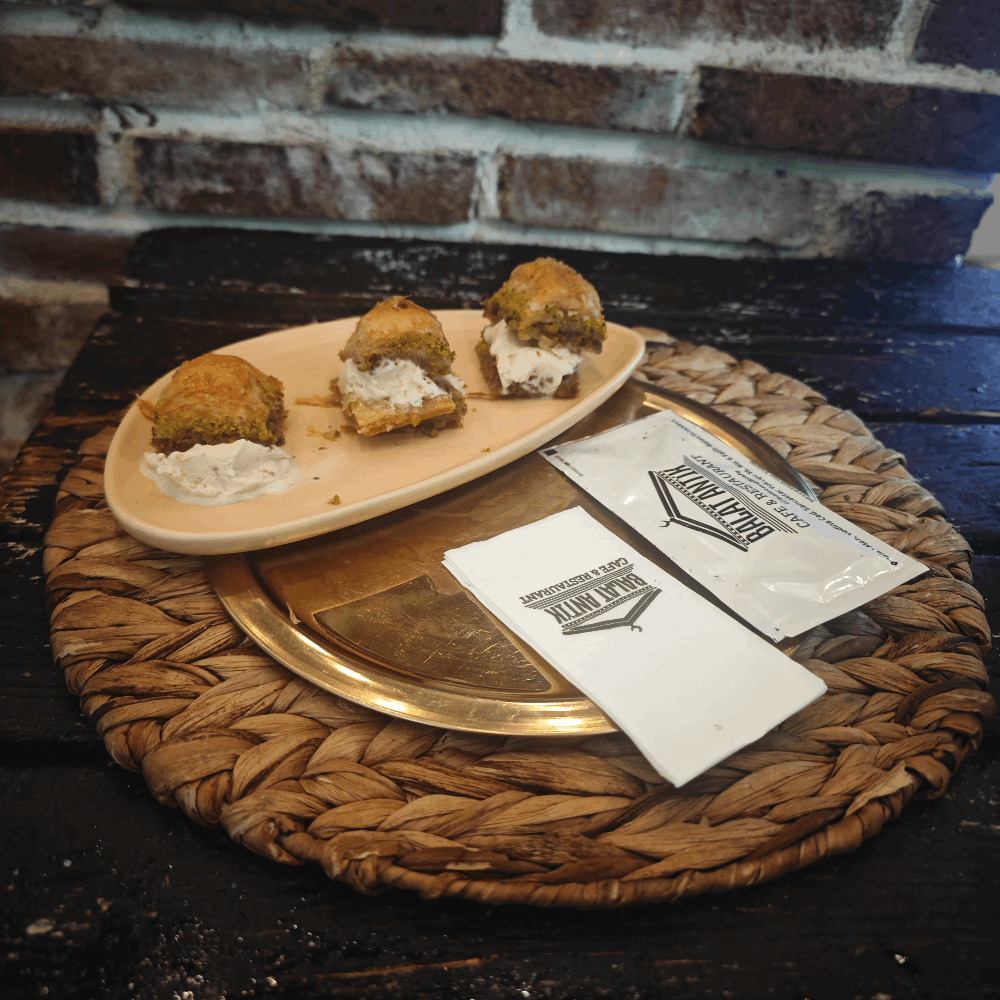 DONDURMALI BAKLAVA 